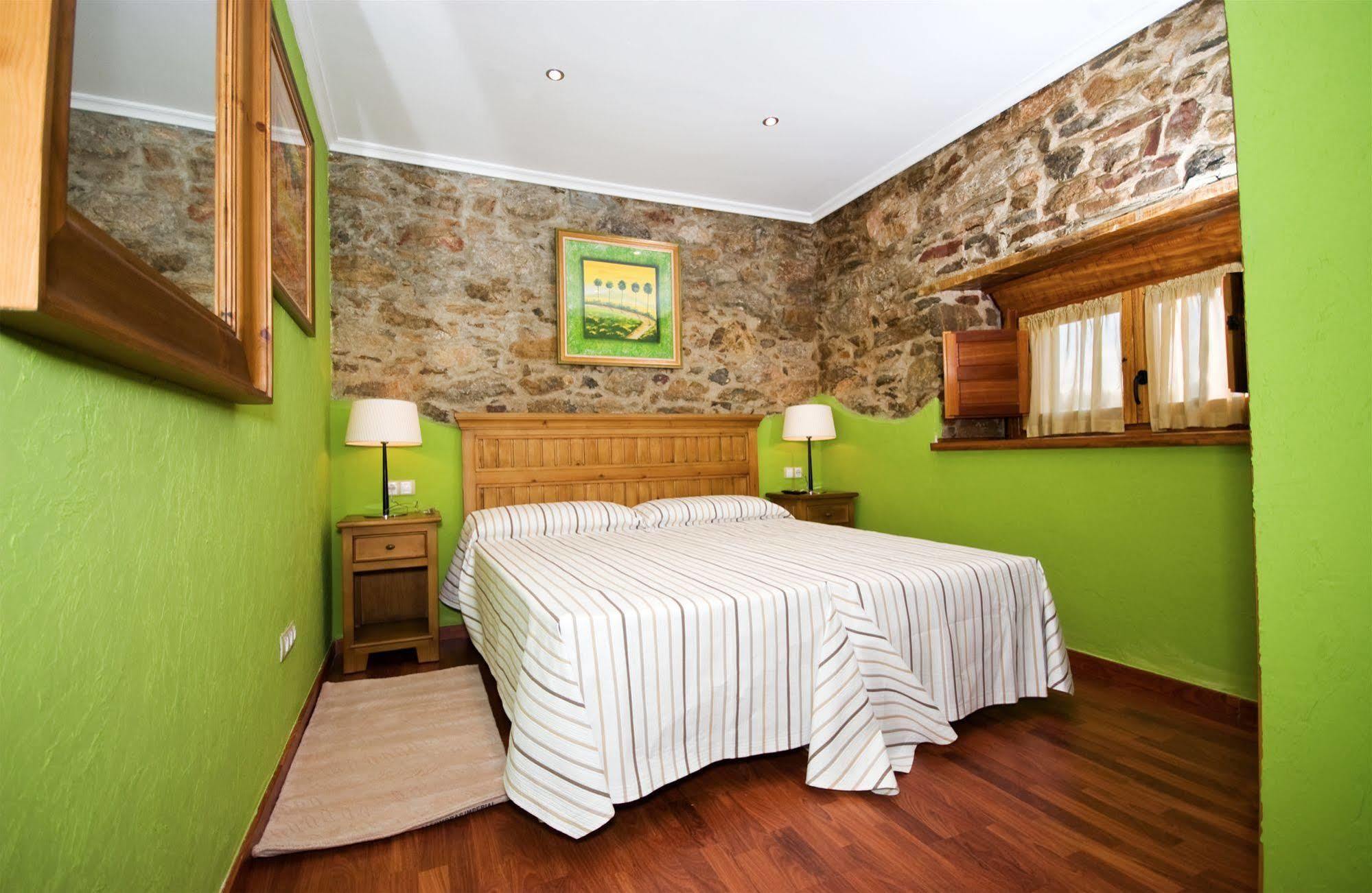 Casa Rural Los Sombredales Soto Del Barco Buitenkant foto